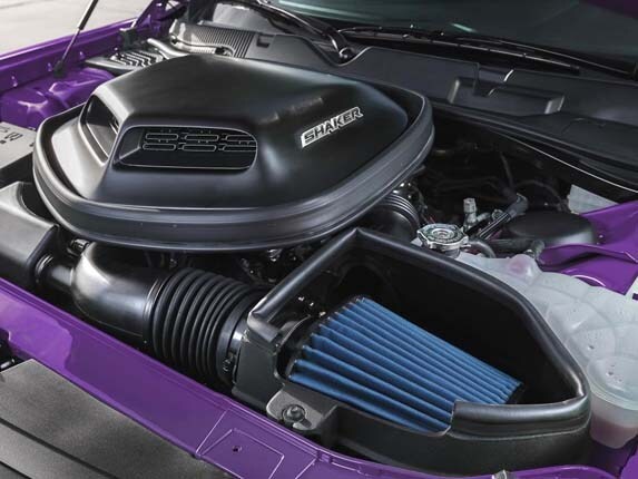 2016-dodge-challenger-charger-plum_crazy-shaker-hood-engine-detail1-600-001