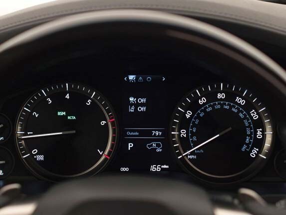 2016-lexus-lx-570-interior-dash-instrument-cluster-detail2-600-001