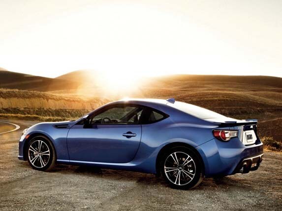 2016-subaru-brz-limited-rear-static1-lead-600-001