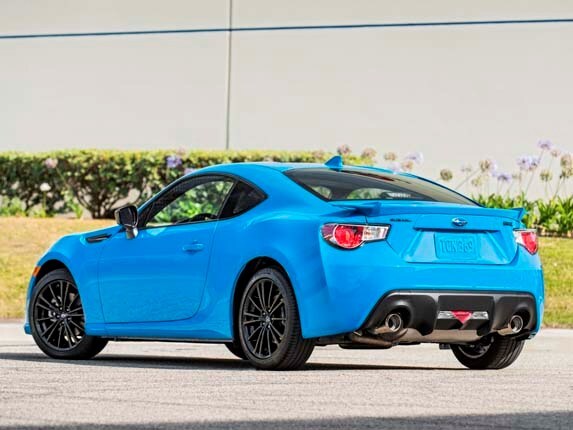 2016-subaru-brz-rear-static2-600-001