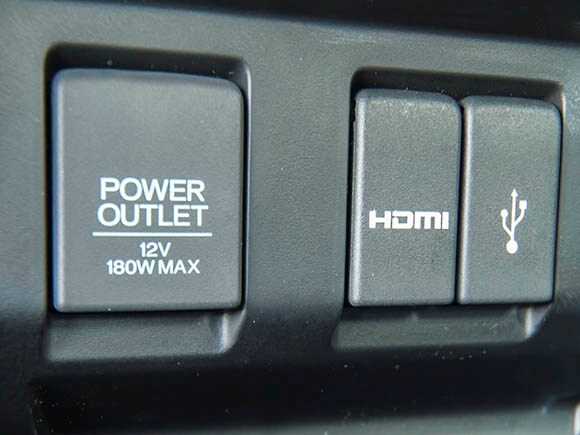 2015-honda-fit-interior-04-600-001