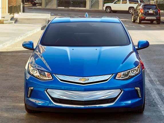 2016-chevrolet-volt-head-on-static1-600-001