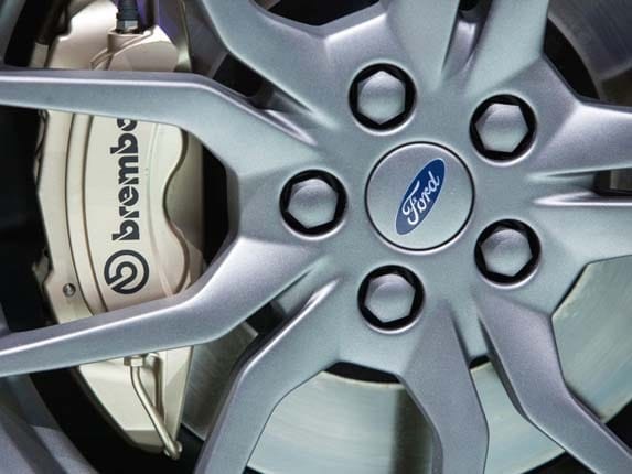 2016-ford-focus-rs-wheel-brake-detail1-600-001