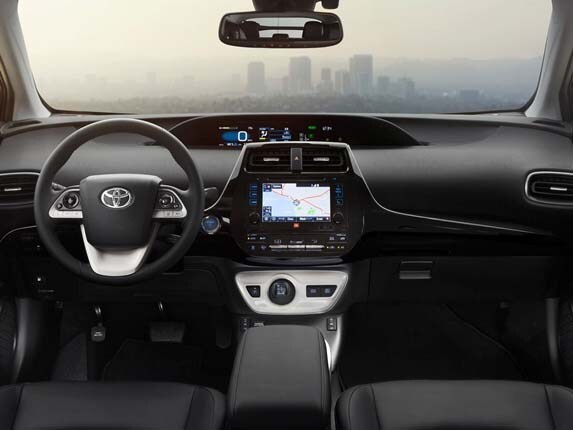 2016_toyota_prius_003-573-600-001