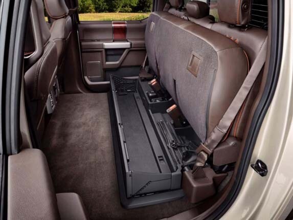 2017-ford-f350-super-duty-king-ranch-rear-seat-foldup-detal1-600-001