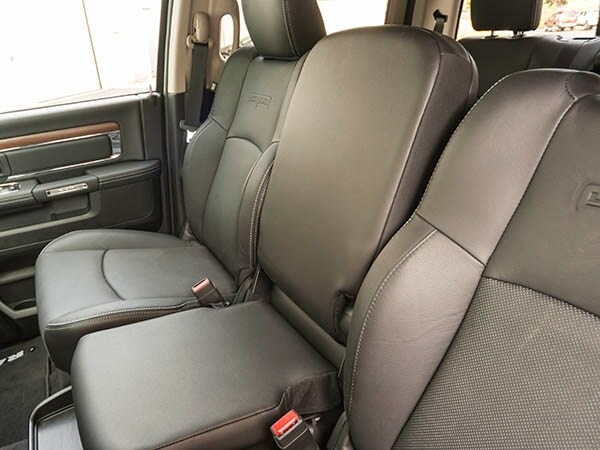 2014-ram-1500-laramie-interior-11-600-001