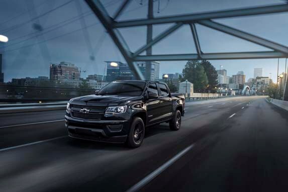 2016-chevrolet-colorado-midnightedition-067-600-001