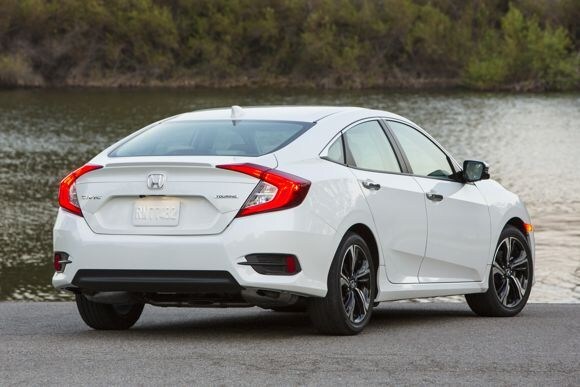 2016-honda-civic-first-review-oem-44-600-001
