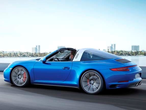 2017-porsche-911-targa-4s-side-rear-actionl2-600-001