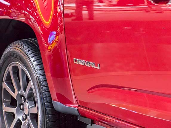 2016-gmc-canyon-denali-03-600-001