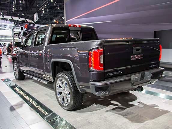 2016-gmc-sierra-denali-ultimate-08-600-001