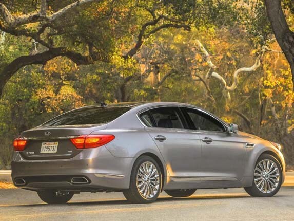 2016-kia-k900-4-600-001