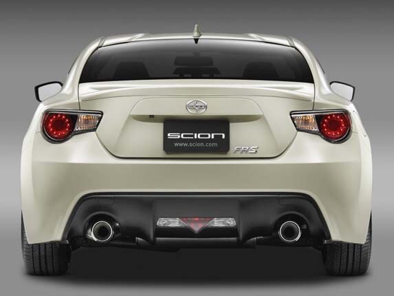 2016-scion-fr-s-release-series-2-0-tail-on-static1-600-001