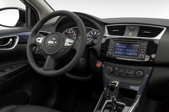 2016_nissan_sentra_18-600-001
