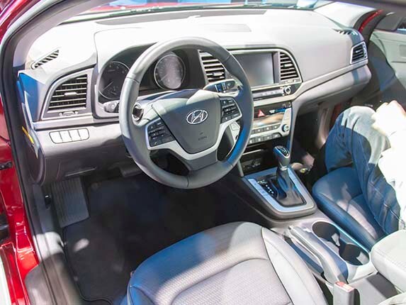 2017-hyundai-elantra-04-600-001