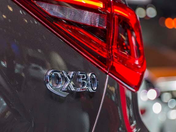 2017-infiniti-qx30-03-600-001