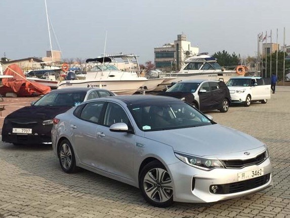 2017-kia-optima-hybrid-front-static-group1-600-001
