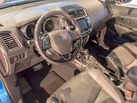 2017-mitsubishi-outlander-sport-05-600-001