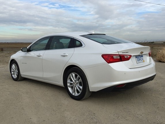2016-chevrolet-malibu-hybrid-2-573-600-001