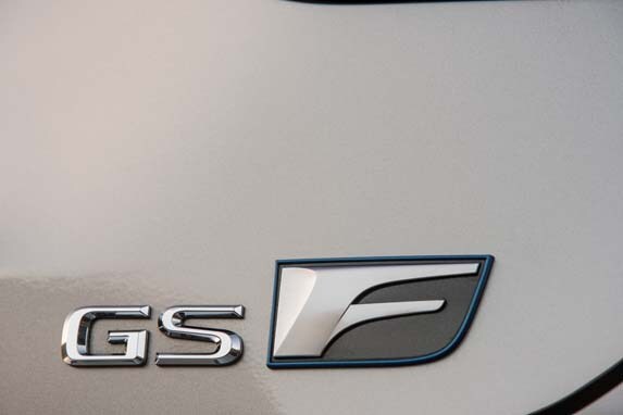 2016_lexus_gs-f_26-600-001