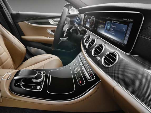 2017-mercedes-benz-e-class-interior-3-600-001