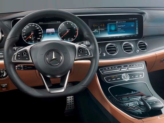 2017-mercedes-benz-e-class-interior-8-600-001