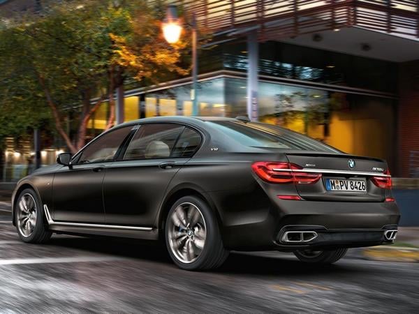 04-2017-bmw-m760i-xdrive-1