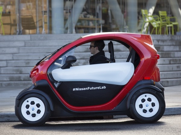 01-nissan-mobility-concept-ny16-1