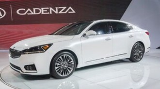 2017-kia-cadenza