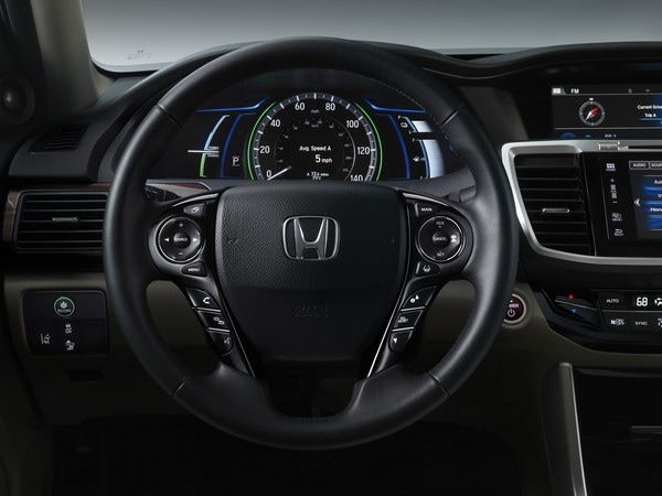 06-2017-honda-accord-hybrid-1