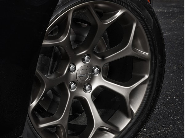 2016Chrysler300SAlloy21-1