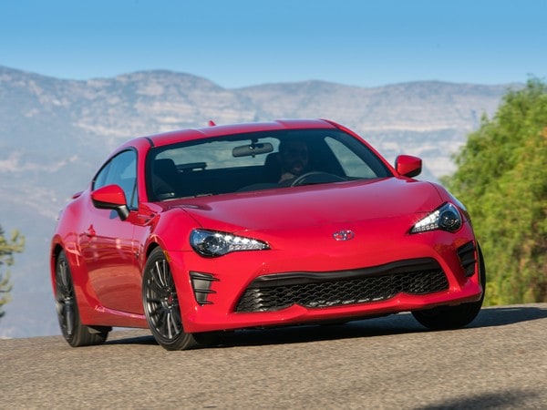 06-2017-toyota-86-1