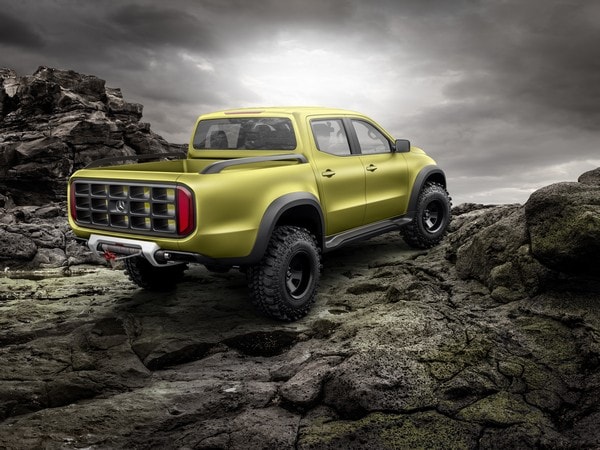 11-mercedes-benz-x-class-concept-1