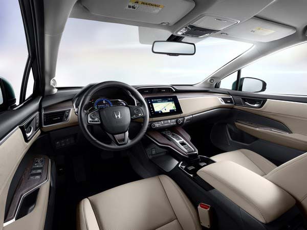 12-2018-honda-clarity-plug-in-oem-1.jpg-1