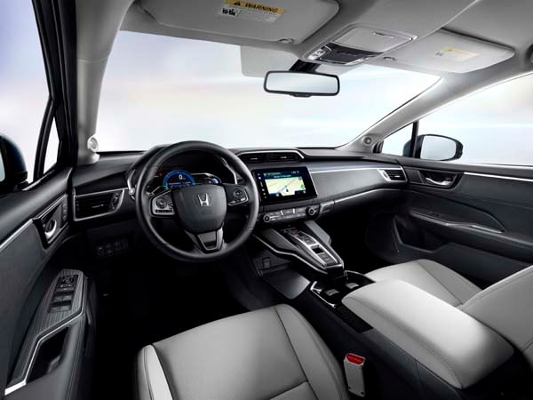 18-2018-Honda-Clarity-Electric-1