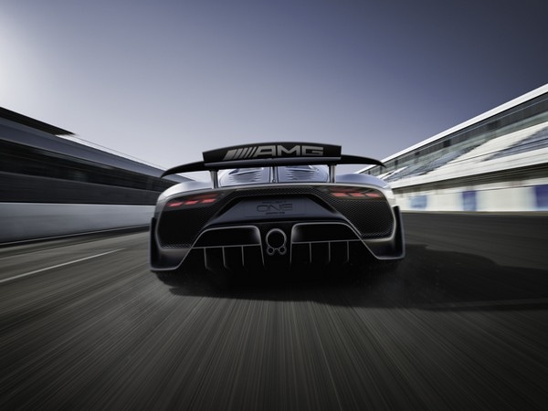 05-mercedes-amg-project-one-1