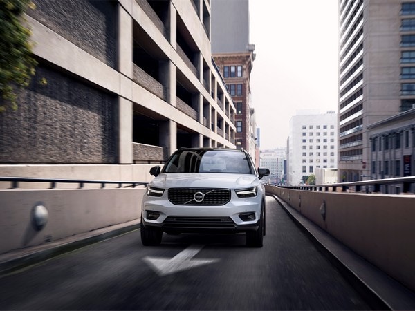 09-2019-volvo-xc40-oem-1