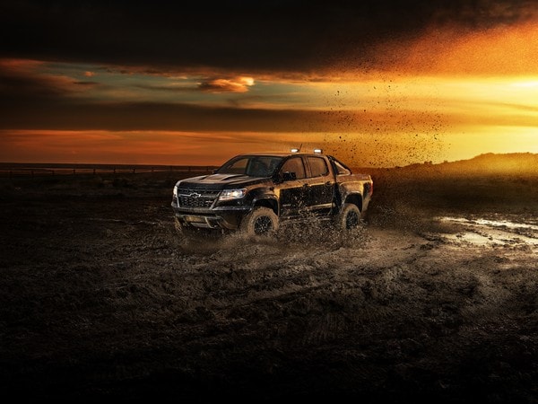 05-2018-chevrolet-colorado-zr2-midnight-oem-1