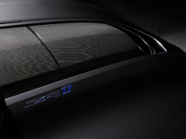 11-2019-chevrolet-corvette-ZR1-oem
