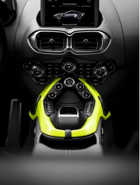 14a-2019-aston-martin-vantage-lime-essence-1