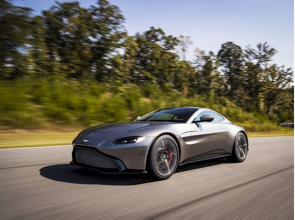 23-2019-aston-martin-vantage-tungsten-1