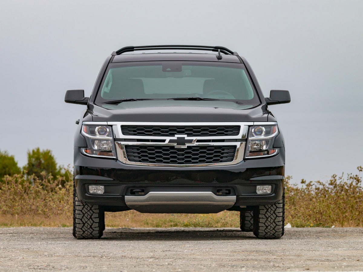 04-2017-Chevrolet-Tahoe-Z71-Exterior-KBB-1