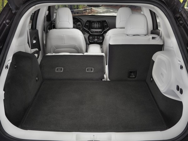 23-2019-jeep-cherokee-oem-1