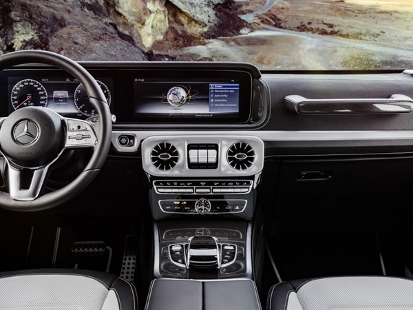 23-2019-mercedes-benz-g-class-oem-1
