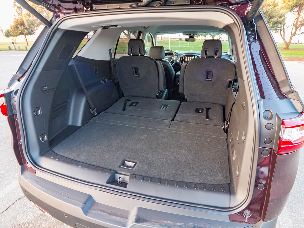 30-2018-Chevrolet-Traverse-Cargo-KBB