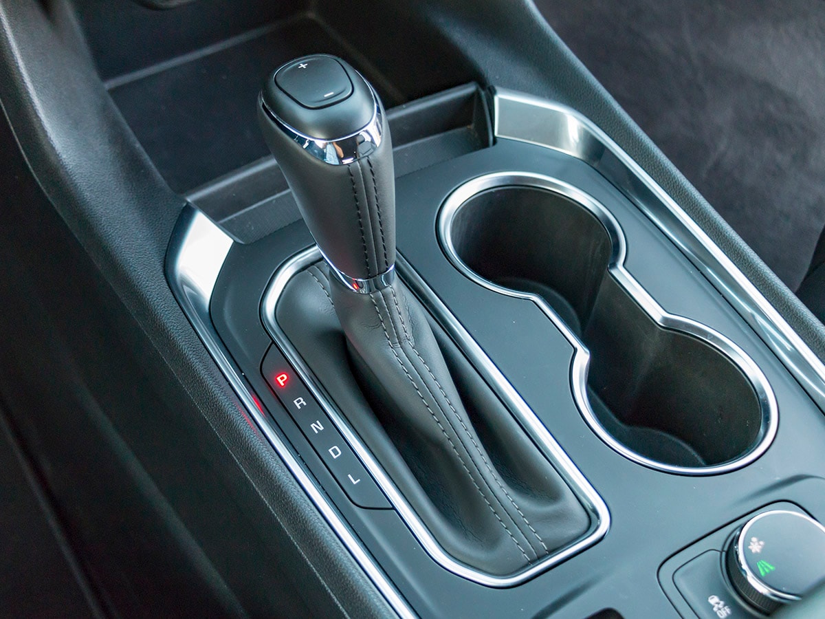 47-2018-Chevrolet-Traverse-Interior-KBB
