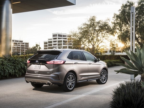 06-2019-ford-edge-titanium-elite-oem-1