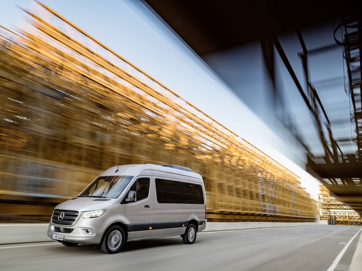 06-2019-mercedes-benz-sprinter-oem-1