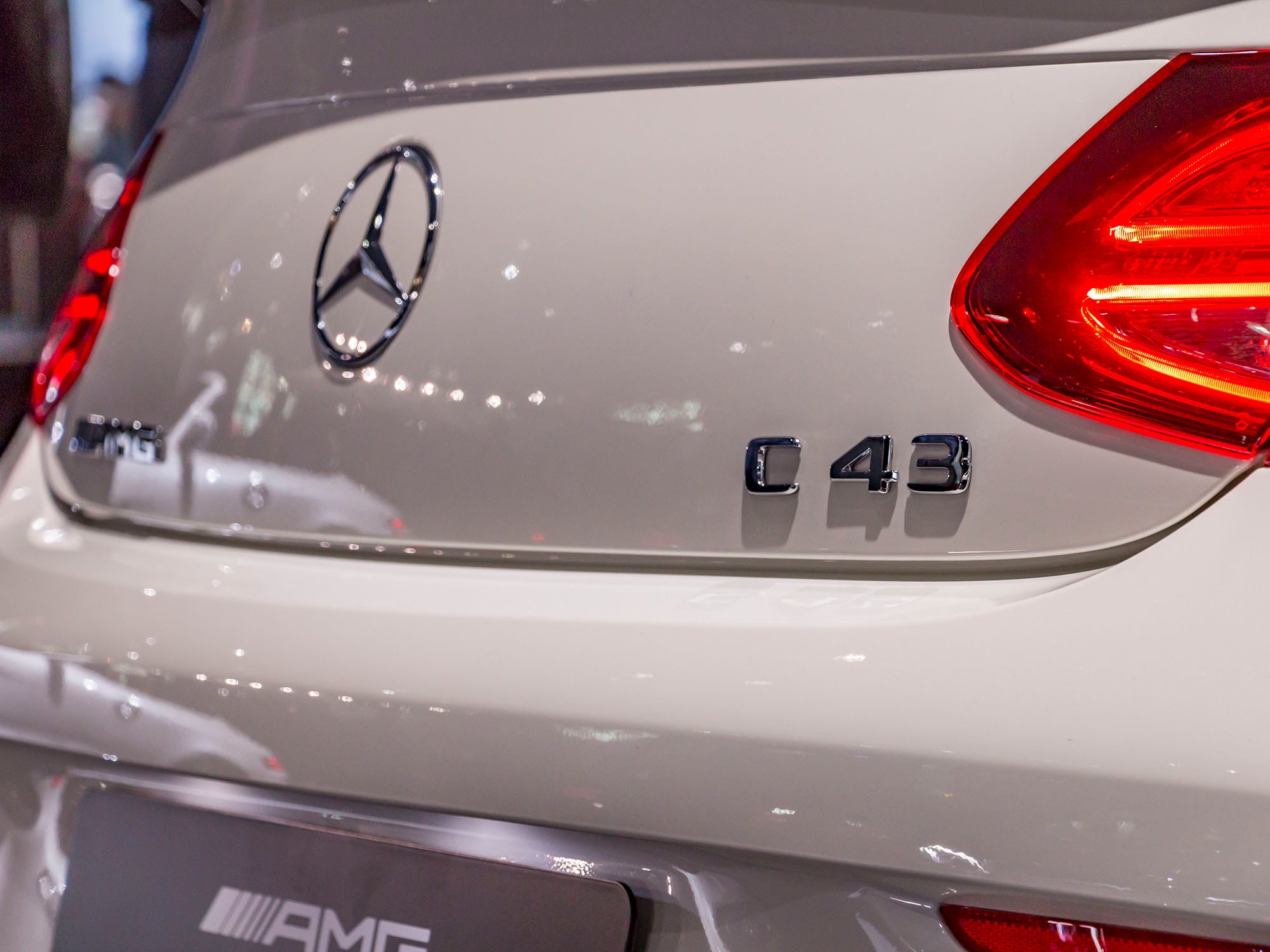 03-2019-Mercedes-AMG-C43-Cabrio-NYIAS-KBB-1
