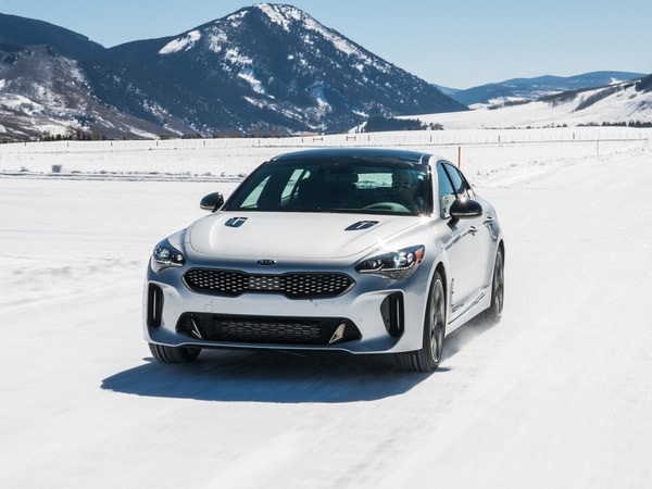 10-2018-Kia-Stinger-all-wheel-drive-1